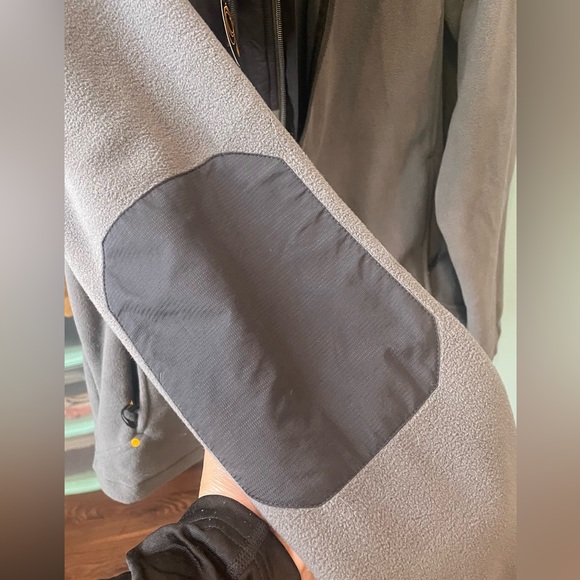 { caterpillar } full zip down hooded fleece jacket - Picture 8 of 9